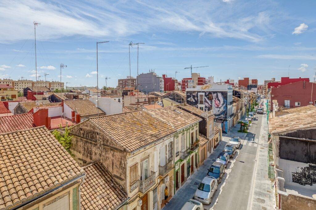 Vue de la rue Cabanyal depuis balcon chambre 4